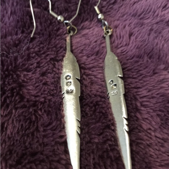 Vintage Native American 925 Arrow Feather Turquoise Dangle Earrings - Picture 6 of 15